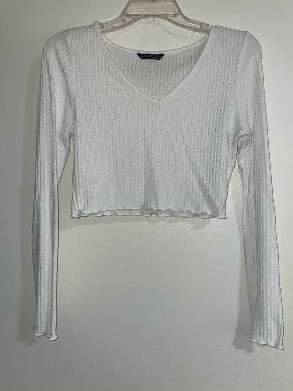 SHEIN White Ribbed V-Neck Cropped Long Sleeve Top